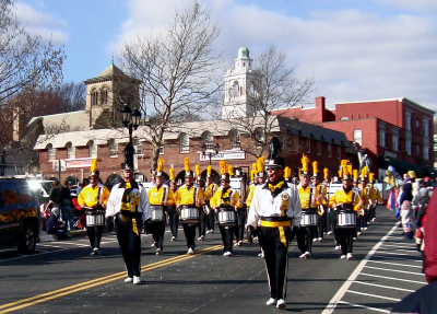 SAC Alumni, Thanksgiving parade in Plymouth, MA (2008)
Photo by John McAlpine (John is a  for Toronto Optimists and Boston Crusader who now lives in Plymouth, MA)
Keywords: 2008