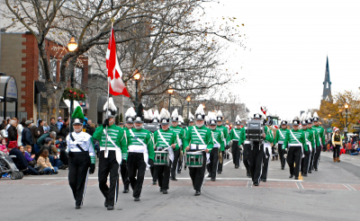 Optimists Alumni (Oakville Santa parade, 2009)
Photo by Eric McConachie
Keywords: 2009