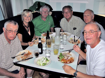 Brian Collingdon, Sue Roberts, Gord Brown, Ron Chong, Bob Carell, Jack Roberts (Rochester 2009)
Photo by David Johns
Keywords: 2009