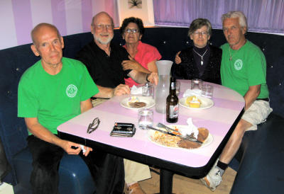 Al Miller, Barry & Pat Bell, Hazel & Warren Berger (Rochester 2009)
Photo by David Johns
Keywords: 2009