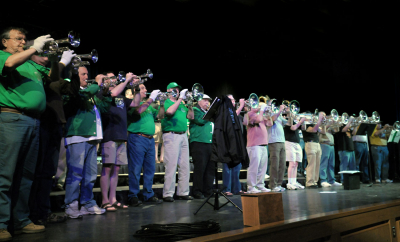 Optimists Alumni rehearsing (Simcoe, 2009)
Photo by Eric McConachie
Keywords: 2009