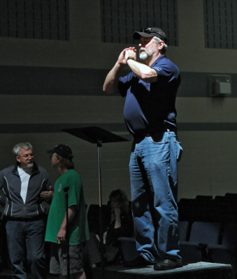 Brian Hogan conducting the rehearsal (Simcoe, 2009)
Photo by Eric McConachie
Keywords: 2009