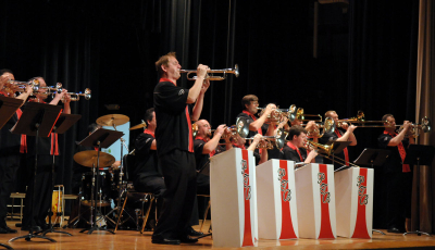 Prime Time Brass (St Joe's Classic, 2009)
Photo by Eric McConachie
Keywords: 2009