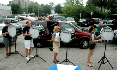 Alumni Bass Drums rehearsing (Waterloo, 2009)
Photo by Jim Hodge
Keywords: 2009