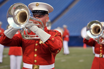 US Marine Drum & Bugle Corps (Buffalo, 2010)
Photo by David Johns
Keywords: 2010