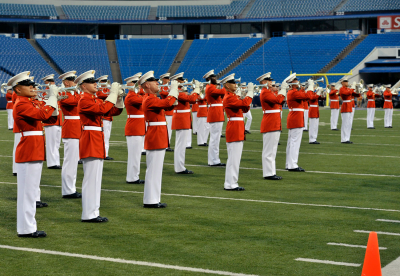 US Marine Drum & Bugle Corps (Buffalo, 2010)
Photo by Dave Johns
Keywords: 2010
