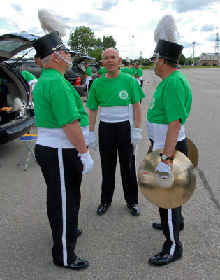 Rick Tracey, Al Miller and Dave Matts (Canada Day, Cambridge, 2010)
Photo by Eric McConachie
Keywords: 2010