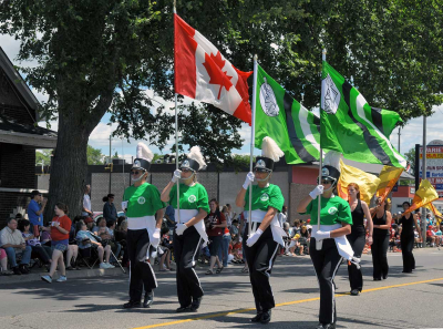 Dutch Boy Guard with the Optimists Alumni (Canada Day, Cambridge, 2010)
Photo by David Johns
Keywords: 2010