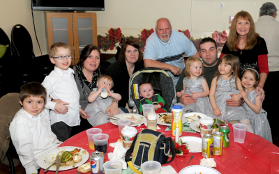 The Tracey Clan (Christmas Social, 2010)
Photo by David Johns
Keywords: 2010