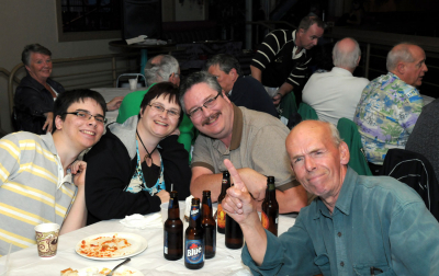 The Hyslops with Al Miller (Rochester, 2010)
Photo by David Johns
Keywords: 2010