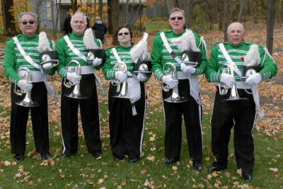Ron Chong, Bob Carell, Heather Hyslop, Phil Hennings and Rick Shearer, The Mellophones (Fred Johnson Memorial, 2010)
Photo by Eric McConachie
Keywords: 2010