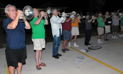 Optimists Alumni rehearsing outside the motel (Michigan City, 2010)
Photo by David Johns
Keywords: 2010