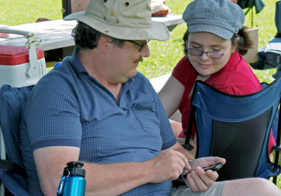 Heather's husband and daughter, Jim and Kirstine (Picnic, 2010)
Photo by David Johns
Keywords: 2010