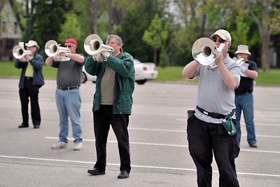 L-R: Barry, Brian, Bill and Bob with Joe behind, Rehearsing at Seneca College (May, 2010)
Photo by David Johns
Keywords: 2010