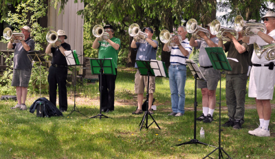 Optimists Alumni rehearsing (Seneca College, 2010)
Photo by David Johns
Keywords: 2010