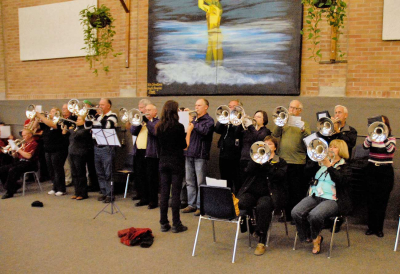 Massed horn lines rehearsing (Simcoe, 2010)
Photo by David Johns
Keywords: 2010