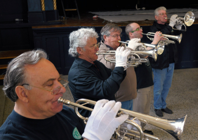 Optimists Alumni rehearsing (Simcoe, 2010)
Photo by David Johns
Keywords: 2010