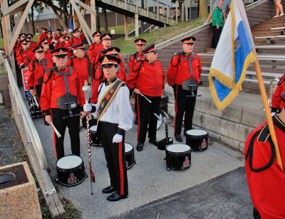Toronto Signals waiting to perform (Toronto, 2010)
Photo by Eric McConachie
Keywords: 2010
