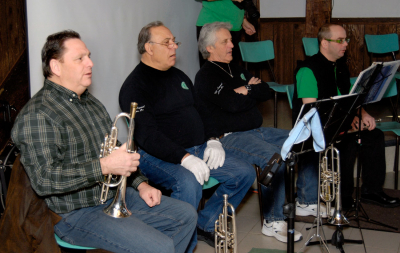 Gerry, Joe, Warren & William at our Open House (Welland, 2010)
Photo by Eric McConachie
Keywords: 2010