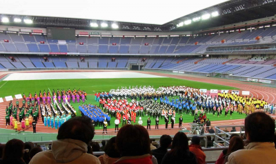 Finale with Kimiko's corps in yellow (Drum Corps Japan, 2010)
Keywords: 2010