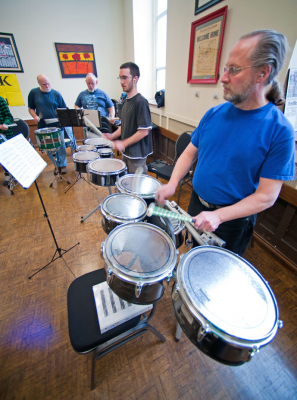 Optimists Alumni rehearsing (The Legion, 2011)
Photo by David Johns
Keywords: 2011
