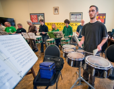 Optimists Alumni drumline rehearsing (Feb, 2011)
Photo by Dave Johns
Keywords: 2011