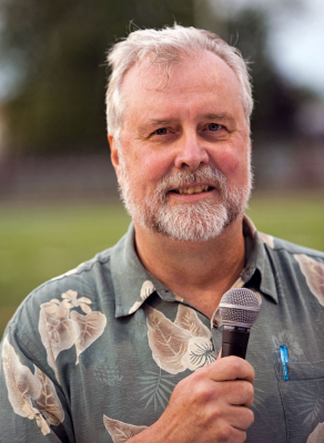 Brian Hogan. MC (Oshawa, 2011)
Photo by David Johns
Keywords: 2011