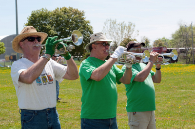 Rick Lang, Joe Gianna and Warren Berger (Keating Park, 2011)
Photo by David Johns
Keywords: 2011