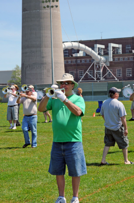 Optimists Alumni rehearsing at Keating Park (May, 2011)
Photo by Eric McConachie
Keywords: 2011