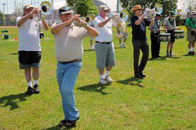 Optimists Alumni rehearsing (Keating Park, 2011)
Photo by Eric McConachie
Keywords: 2011