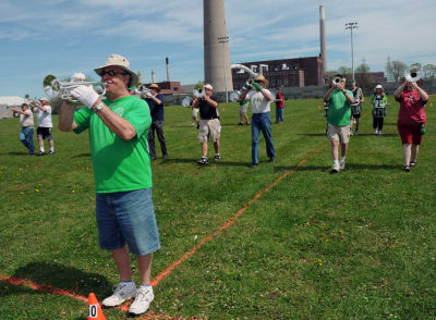 Optimists Alumni rehearsing (Keating Park, 2011)
Photo by Eric McConachie
Keywords: 2011