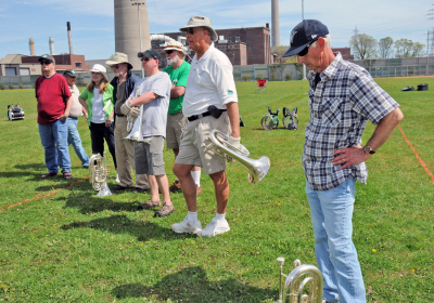 Optimists Alumni rehearsing (Keating Park, 2011)
Photo by Eric McConachie
Keywords: 2011