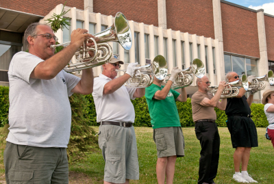 Optimists Alumni rehearsing (Sudbury, 2011)
Photo by David Johns
Keywords: 2011