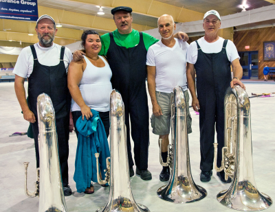 Keith Dearlove with Diplomates contras (Waterloo, 2011)
Photo by David Johns
Keywords: 2011