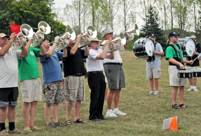 Optimists Alumni rehearsing (Waterloo, 2011)
Photo by Eric McConachie
Keywords: 2011