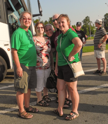 Ron, Heather, Eric, Bob and Jackie (Annapolis, 2012)
Photo by David Johns
Keywords: 2012