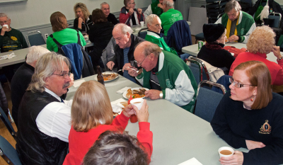 The corps eating at the Legion (Fenelon Falls Santa parade, 2012)
Photo by Eric McConachie
Keywords: 2012