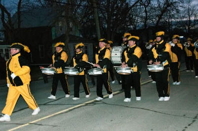 Kawartha Kavaliers (Fenelon Falls Santa Parade, 2012)
Photo by Eric McConachie
Keywords: 2012