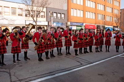 Malvern Collegiate Band (Oakville Santa Parade, 2012)
Photo by Eric McConachie
Keywords: 2012