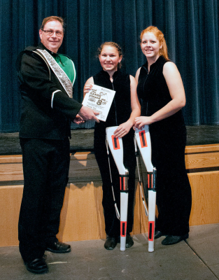 St John's Winter Guard receives award (Simcoe, 2012)
Photo by Eric McConachie
Keywords: 2012
