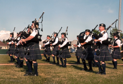 Massed Pipe Bands (Welland, 2012)
Photo by Eric McConachie
Keywords: 2012