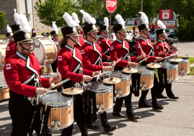 MM Robinson Drumline (Woodstock, 2012)
Photo by Eric McConachie
Keywords: 2012