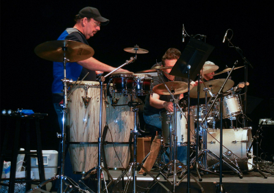 Al Chez Concert (Kitchener, 2013)
Photo by Arris van Dyk
Keywords: 2013