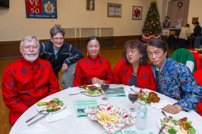 Ken, Judy, Lisa, Grace & ? (Christmas Party, 2013)
Photo by David Johns
Keywords: 2013