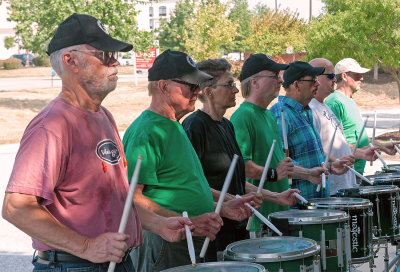 Optimists Alumni rehearsing (Annapolis, 2013)
Photo by Eric McConachie
Keywords: 2013
