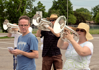 John, Bill & Heather, Optimists Alumni rehearsing (Oshawa Exhibition, June 1, 2013)
Photo by David Johns
Keywords: 2013