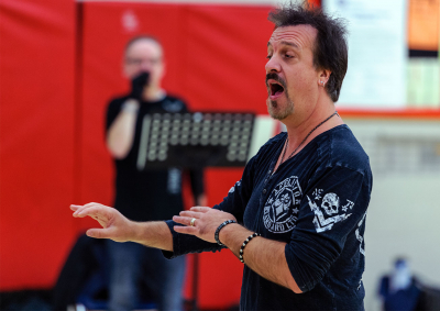 Al Chez & John (Kitchener rehearsal, 2013)
Photo by David Johns
Keywords: 2013
