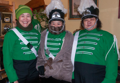 Lisa, Yun & Grace, Optimists Alumni (Aurora Santa Parade, 2013)
Photo by Eric McConachie
Keywords: 2013