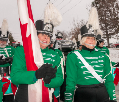 Marilyn & Susan (Uxbridge Santa Parade, 2013)
Photo by Eric McConachie
Keywords: 2013