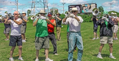 Optimists Alumni rehearsing (Waterloo, 2013)
Photo by Eric McConachie
Keywords: 2013